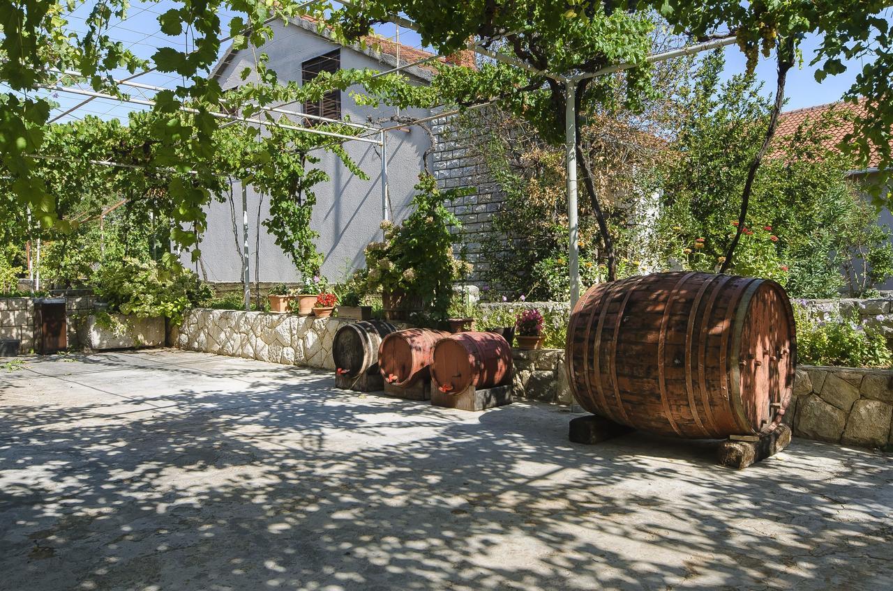 Apartment Niko Vodice Dış mekan fotoğraf