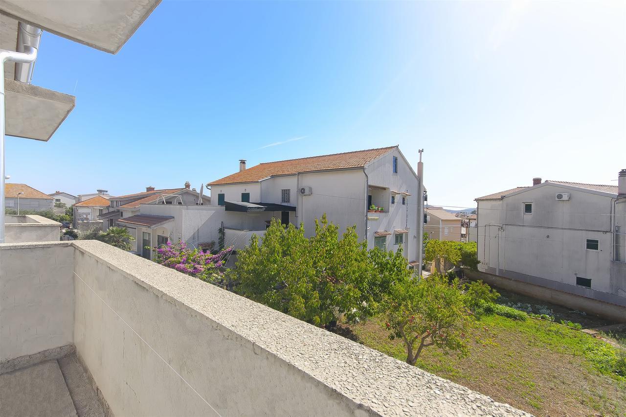 Apartment Niko Vodice Dış mekan fotoğraf