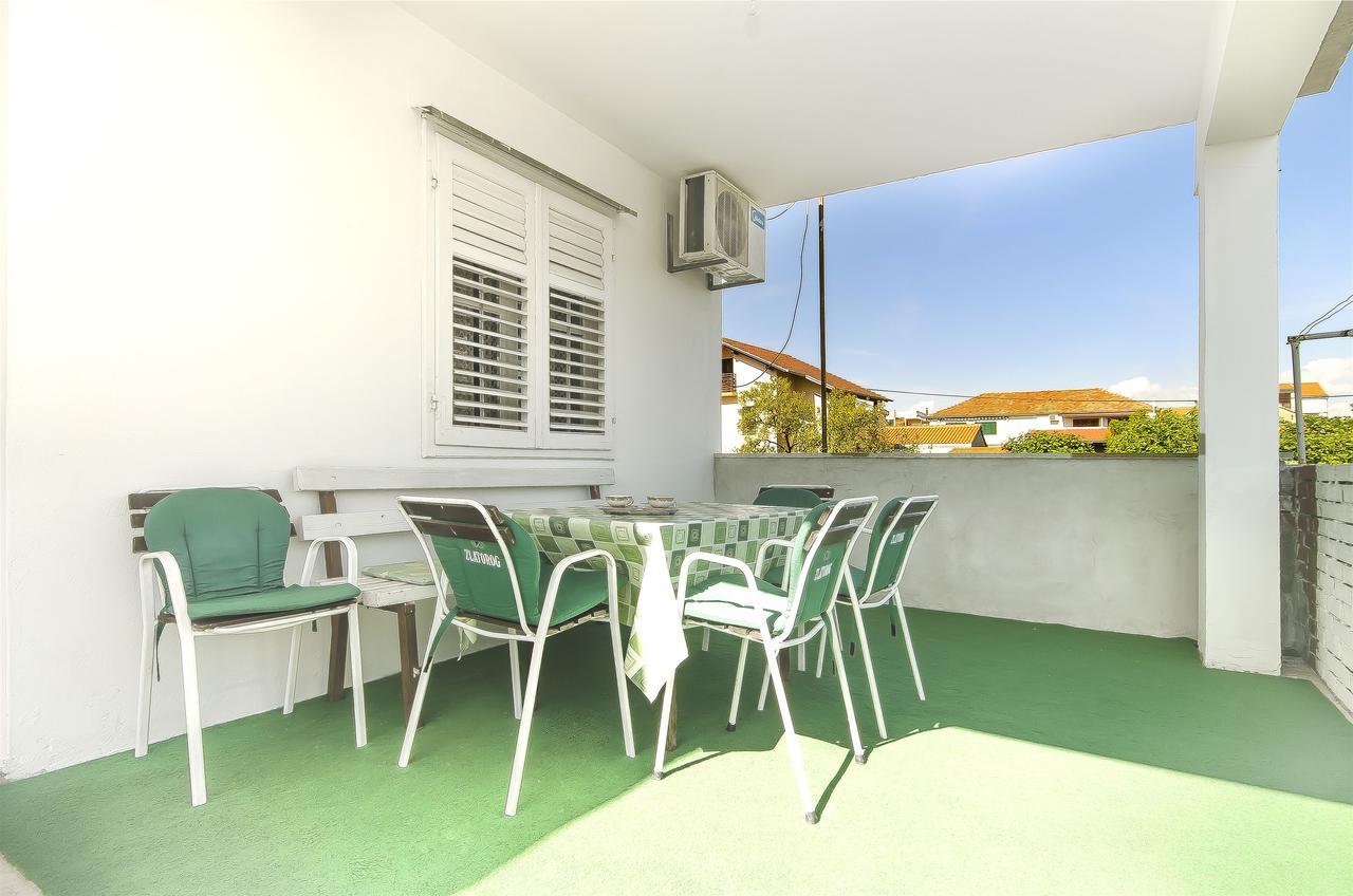 Apartment Niko Vodice Dış mekan fotoğraf