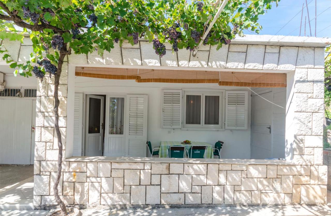 Apartment Niko Vodice Dış mekan fotoğraf